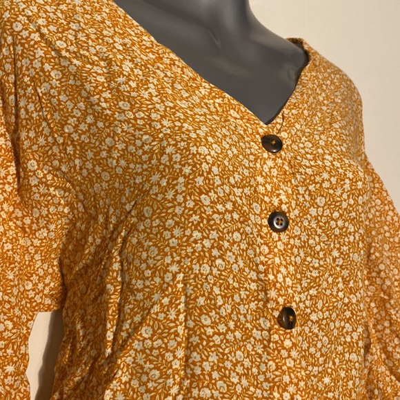 Maeve Anthropologie Floral Button V Neck - Picture 5 of 7